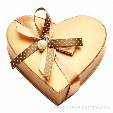 Heart-shaped Chocolate Paper Box with Ribbon and PET Tray, Measures 25 x 26cm
